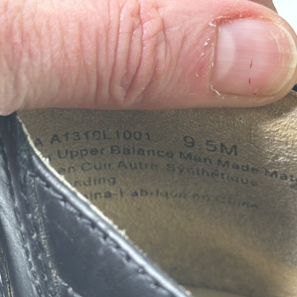 Naturalizer Black Leather ankle bootie shoe - Picture 10 of 11